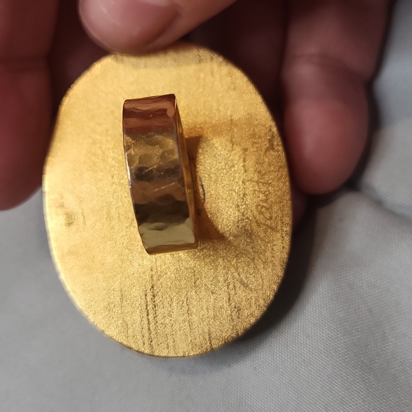 Large oval Ring - Picture 8 of 12